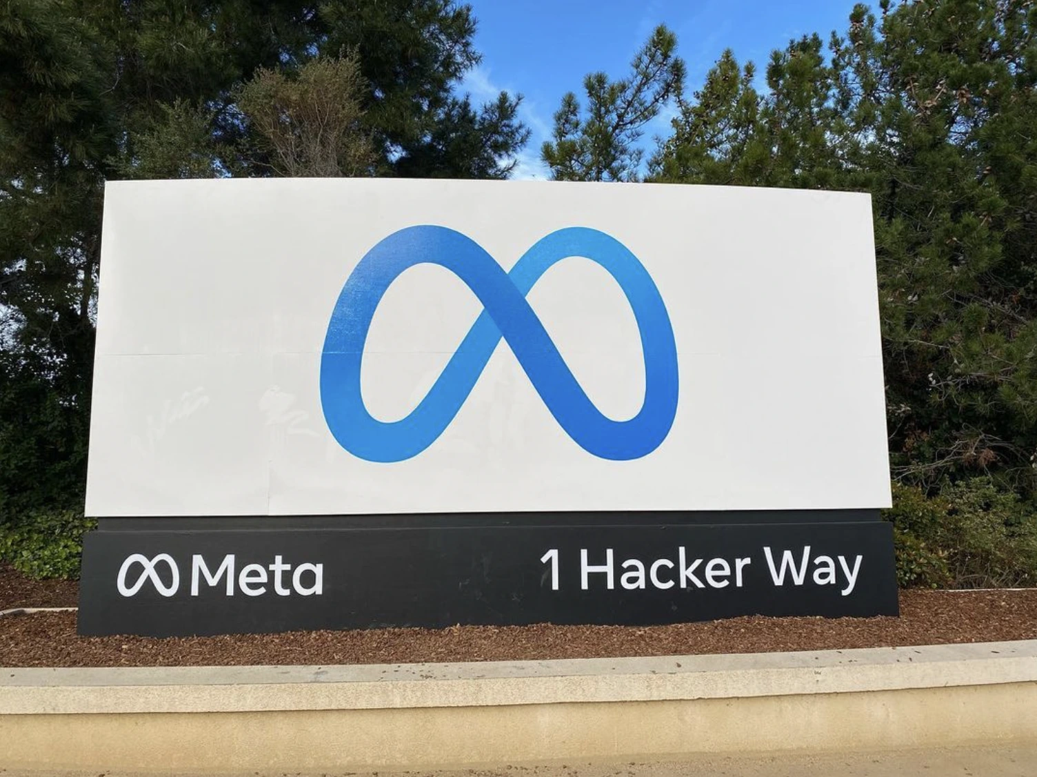 อีเมลจาก Meta เปิดเผยการทอร์เรนต์หนังสือเถื่อนเพื่อการฝึกฝน AI
