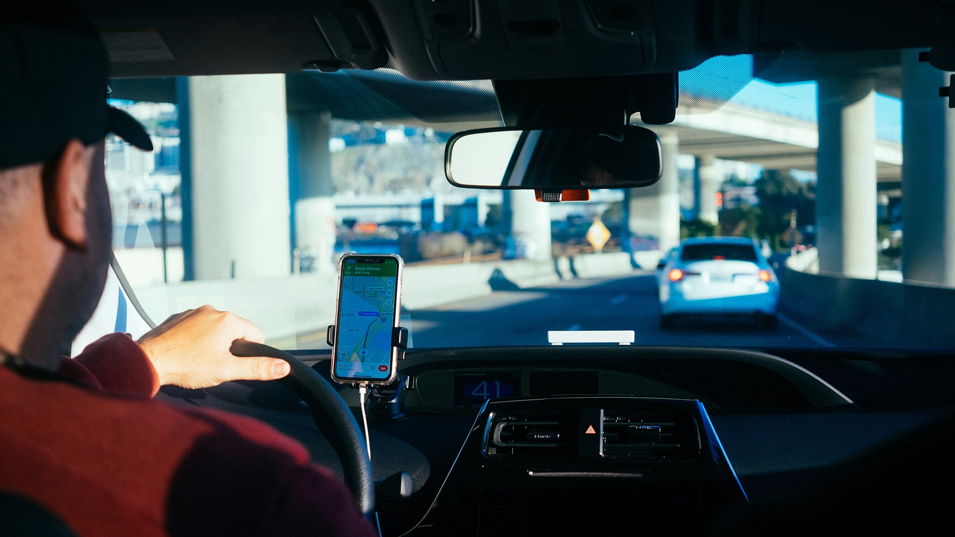 Uber ถูกกล่าวหาว่าใช้อัลกอริทึมเพื่อเพิ่มกำไรในทางธุรกิจ โดยเสียสละค่าใช้จ่ายของคนขับ